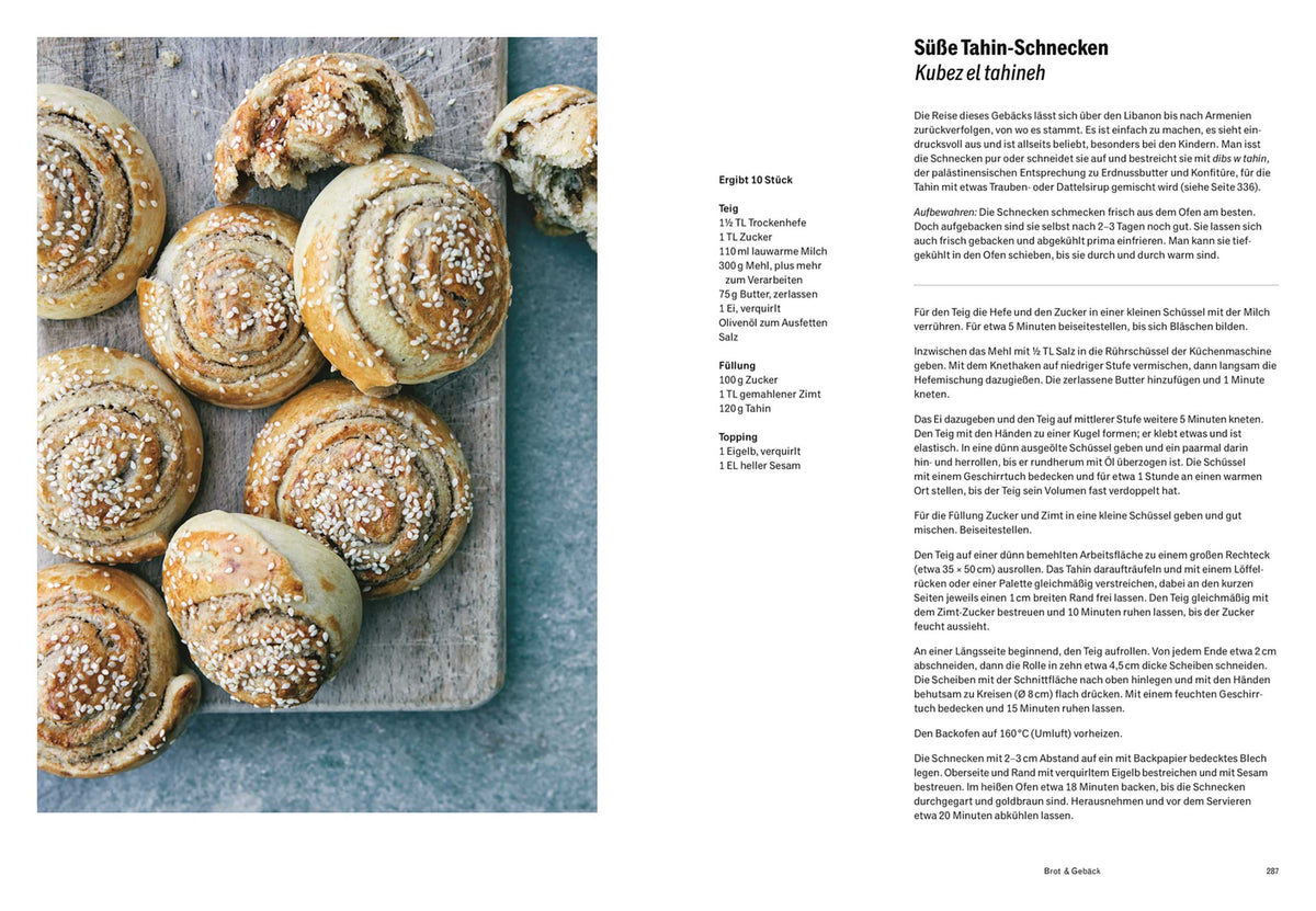Sieben goldbraune Tahini-Rollen mit Sesam bestreut, aus dem Geschenkset Palästina.